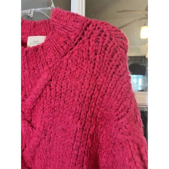 Urban Outfitters Womens Sz Small Sweater Wool Alpaca Blend Bright Pink.   Aa - Picture 2 of 6
